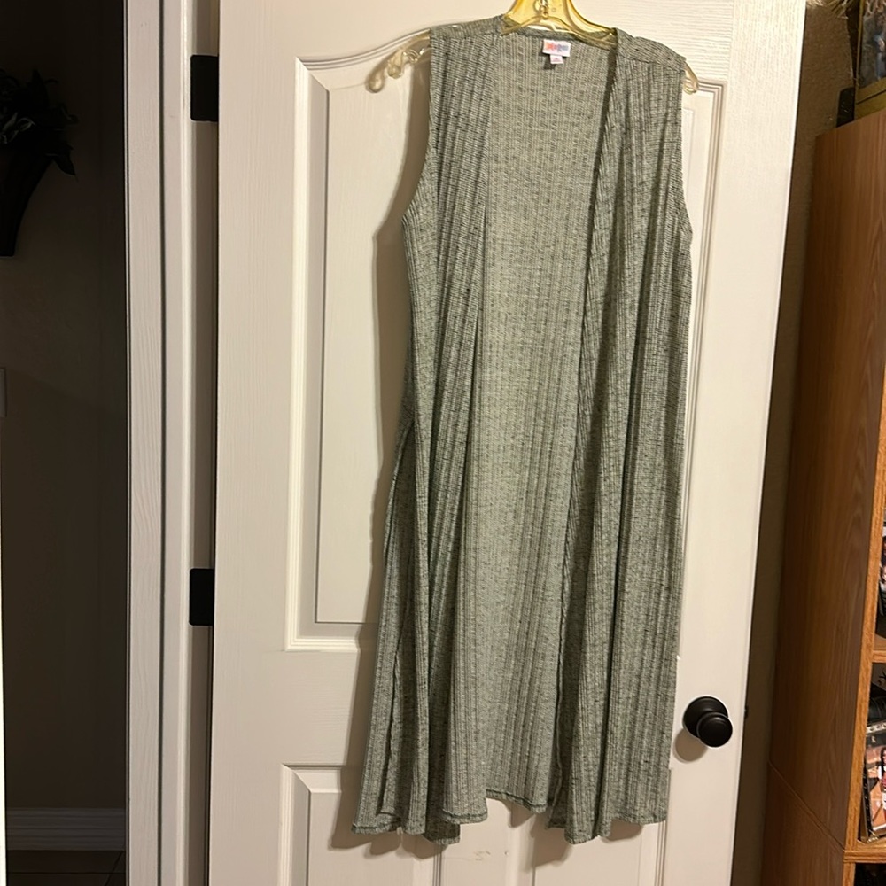 Lularoe -Joy Duster size Medium color sage and white